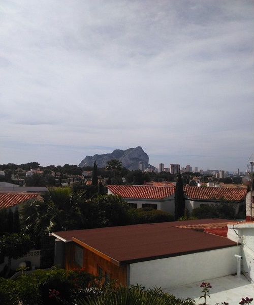 Little villa with guest house in Calpe for sale 175.000 €