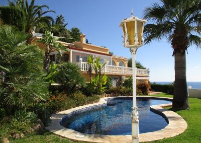 Frontline villa in Benissa with breathtaking sea view for rent from 287 € p. night
